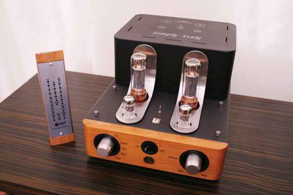 Unison Research Simply Italy Integrated Tube Amplifier – NOVO Audio and  Technology Magazine