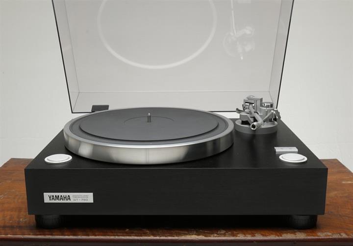 yamaha turntable