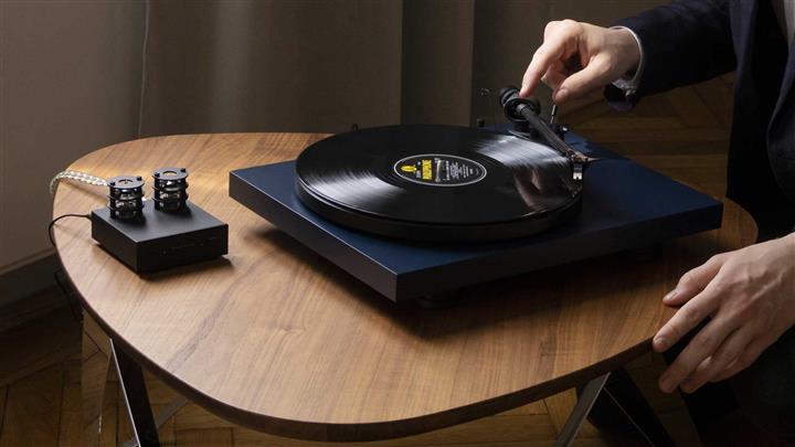 Pro-Ject Debut PRO - StereoLife Magazine