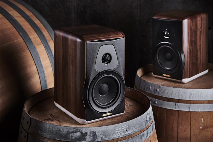 sonus faber bookshelf speakers